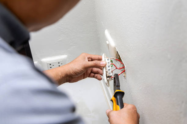 Best Emergency Electrical Repair  in Peoria, IL